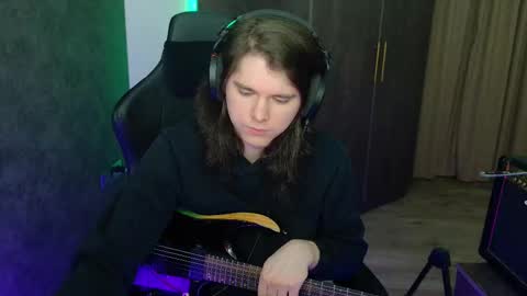 nitroshade online show from January 25, 2:15 am