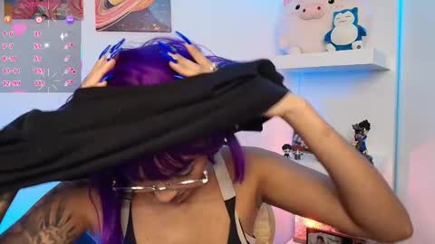 Nix  online show from November 28, 11:18 pm