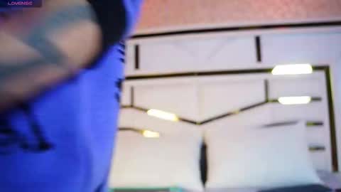 Nixx  online show from February 1, 3:05 am