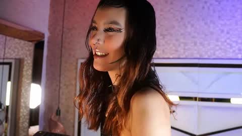 Snapshot of nix_wolf chatting on May 24, 12:10 pm Nixx online show from May 24, 12:10 pm