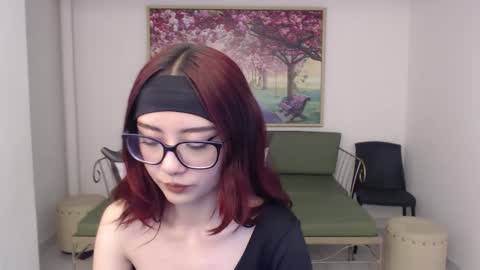 Nixxie online show from March 12, 1:28 pm