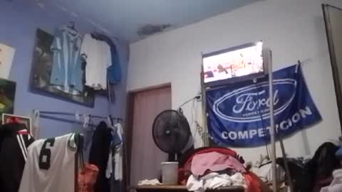 Snapshot of niyo_emmanuel123 chatting on May 8, 8:19 am niyo_emmanuel123 online show from May 8, 8:19 am
