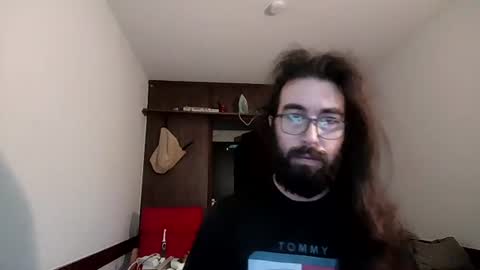 Snapshot of nizarsalloumpr chatting on July 25, 10:46 am Khuan online show from July 25, 10:46 am