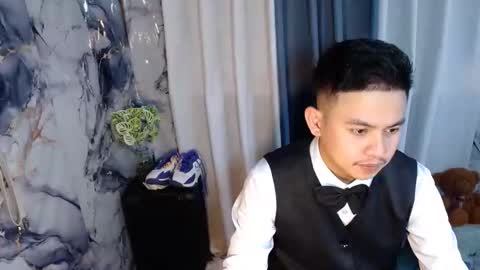 Snapshot of njay_16 chatting on September 12, 6:35 am njay_16 online show from September 12, 6:35 am