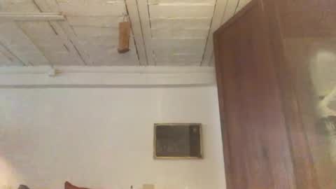 Snapshot of nnatural94 chatting on January 3, 3:44 pm nnatural94 online show from January 3, 3:44 pm