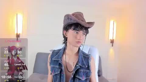 Snapshot of noa_03 chatting on August 7, 8:22 pm noa_03 online show from August 7, 8:22 pm