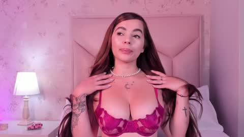   ambarsulliva  online show from February 4, 11:49 am