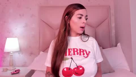   ambarsulliva  online show from February 10, 11:46 am