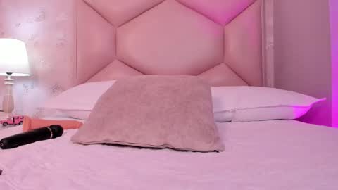   ambarsulliva  online show from March 5, 2:56 pm