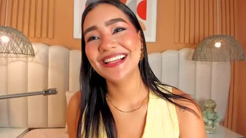 Snapshot of noa_moon chatting on May 29, 3:04 am Noa online show from May 29, 3:04 am
