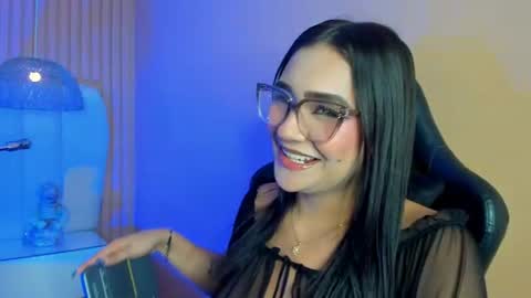 Noa online show from July 9, 2:48 am