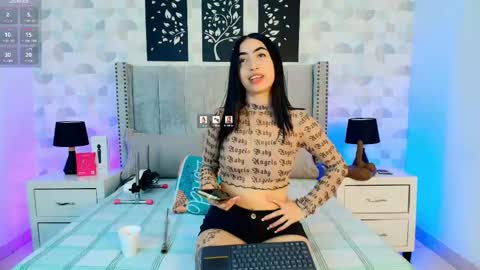 Snapshot of noa_morena chatting on May 22, 12:22 pm NATHALIA MORENO online show from May 22, 12:22 pm
