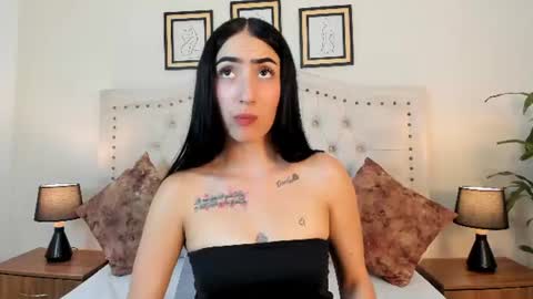 Snapshot of noa_morena chatting on June 16, 12:30 pm NATHALIA MORENO online show from June 16, 12:30 pm