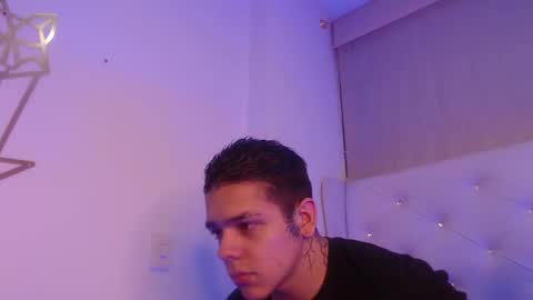 Zoe  online show from January 15, 3:22 am