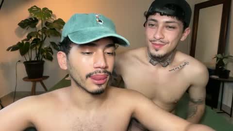 Snapshot of noah_and_steven chatting on June 11, 9:24 pm noah_and_steven online show from June 11, 9:24 pm