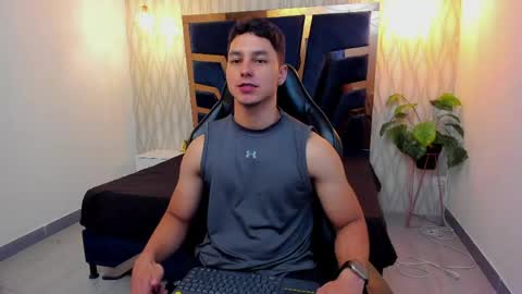 Noah online show from April 29, 3:38 pm