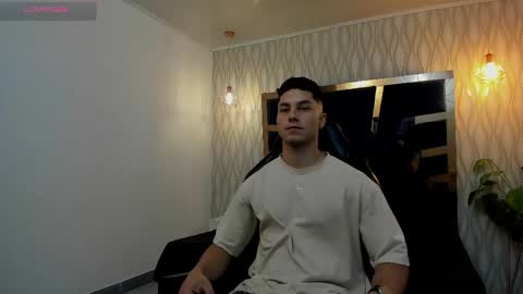 Noah online show from April 30, 5:19 pm