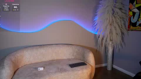 Snapshot of noah_clarkk chatting on July 17, 6:02 pm Noah online show from July 17, 6:02 pm
