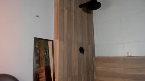 noah_dupont_ online show from December 16, 11:37 am