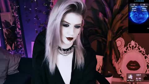 REAL name LiaDM are always open online show from April 29, 5:30 pm