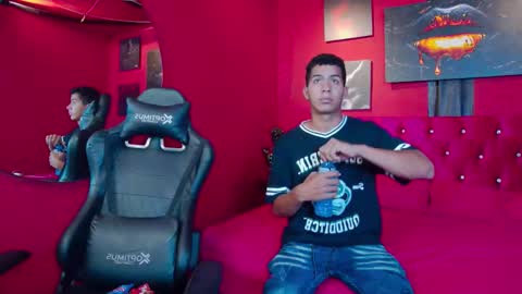 Noah online show from January 10, 7:59 pm