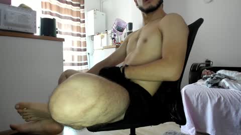 Snapshot of noah_happy07 chatting on January 16, 7:38 am Noah online show from January 16, 7:38 am