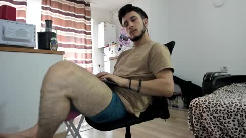 Snapshot of noah_happy07 chatting on February 11, 6:30 am Noah online show from February 11, 6:30 am