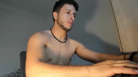 Snapshot of noah_happy07 chatting on September 16, 4:13 am Noah online show from September 16, 4:13 am