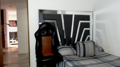 Noah Harris01 online show from October 24, 12:01 pm