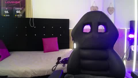 Snapshot of noah_jhonson__ chatting on October 4, 8:18 pm Noah online show from October 4, 8:18 pm