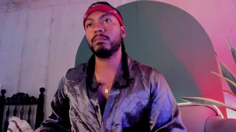 Noah online show from January 16, 6:27 pm