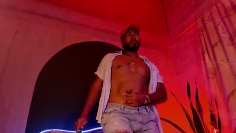 Noah online show from February 9, 12:17 am