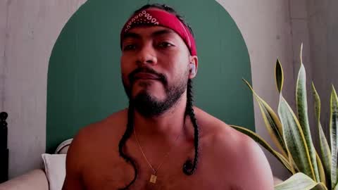 Noah online show from February 14, 9:43 pm