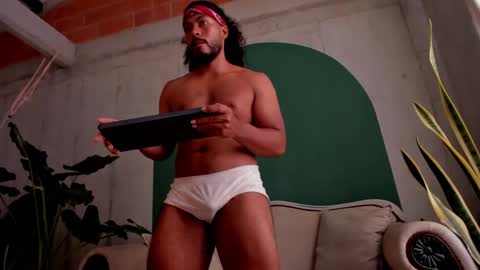 Noah online show from November 14, 3:55 pm