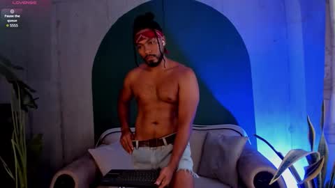 Noah online show from February 11, 6:24 pm