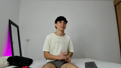 Snapshot of noah_loveboy chatting on September 8, 8:41 pm Noah online show from September 8, 8:41 pm