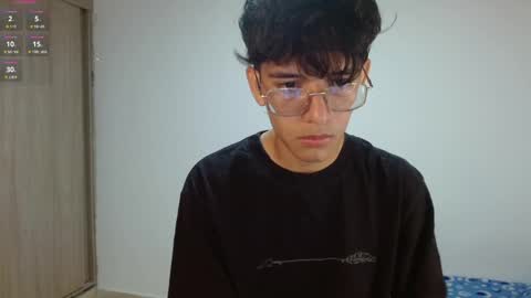 Snapshot of noah_millerx_ chatting on May 27, 3:03 am noah online show from May 27, 3:03 am
