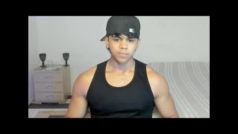 Snapshot of noah_prada14 chatting on May 21, 4:08 am luis navas online show from May 21, 4:08 am
