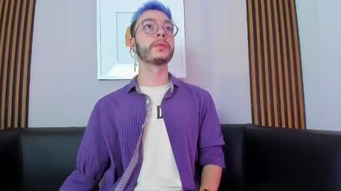 Snapshot of noah_ricci_ chatting on January 25, 11:55 am online show from January 25, 11:55 am