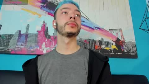 Snapshot of noah_ricci_ chatting on February 18, 12:06 pm online show from February 18, 12:06 pm