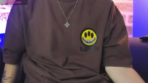 Snapshot of noah_ricci_ chatting on October 11, 12:58 pm online show from October 11, 12:58 pm