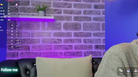 Snapshot of noah_ricci_ chatting on May 29, 12:03 pm online show from May 29, 12:03 pm