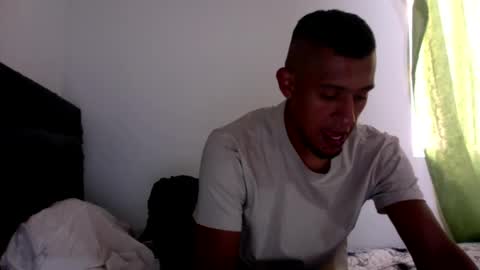 Snapshot of noah_roberts_ chatting on March 21, 8:45 pm Noah online show from March 21, 8:45 pm