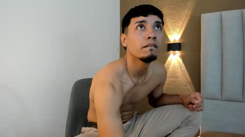 noah online show from February 13, 10:50 pm