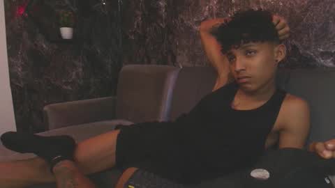 NOAH SMITH online show from March 16, 4:07 am