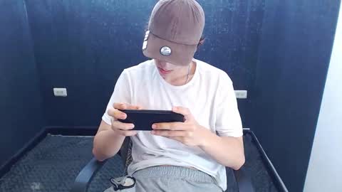 noah_sokolov online show from November 9, 2:26 pm