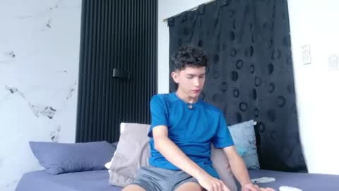 noah tyler  online show from July 12, 3:14 pm