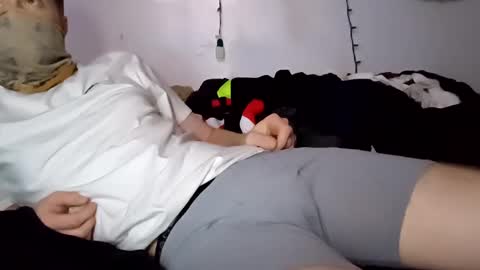 Noah Wesley online show from December 19, 9:29 am