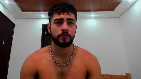 Snapshot of noahbrawn chatting on October 30, 1:12 pm LIAM- noah online show from October 30, 1:12 pm