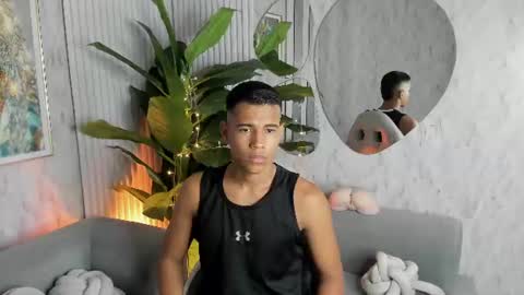 Snapshot of noahdark_ chatting on June 30, 1:50 am NOAH online show from June 30, 1:50 am